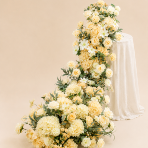 champagne hydrangea table floral cascade